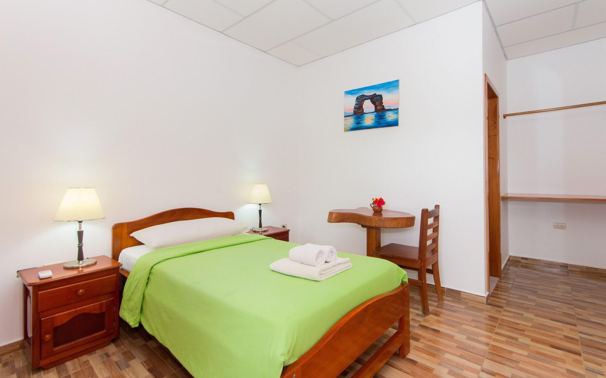 Hotel Twin Galapagos Puerto Ayora  Extérieur photo