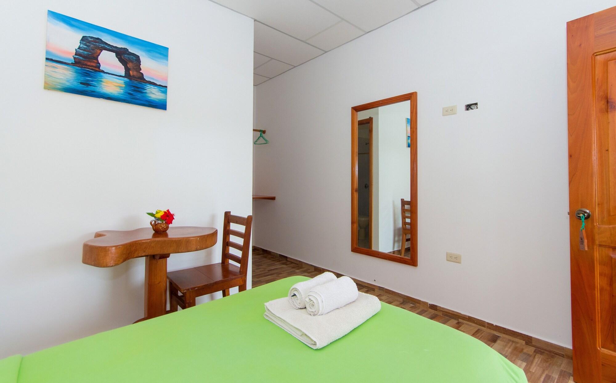 Hotel Twin Galapagos Puerto Ayora  Extérieur photo