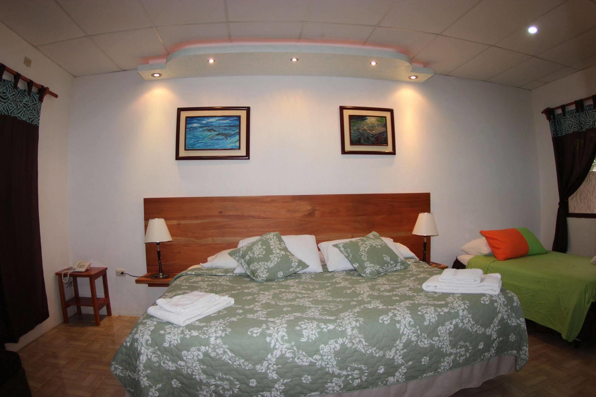 Hotel Twin Galapagos Puerto Ayora  Extérieur photo