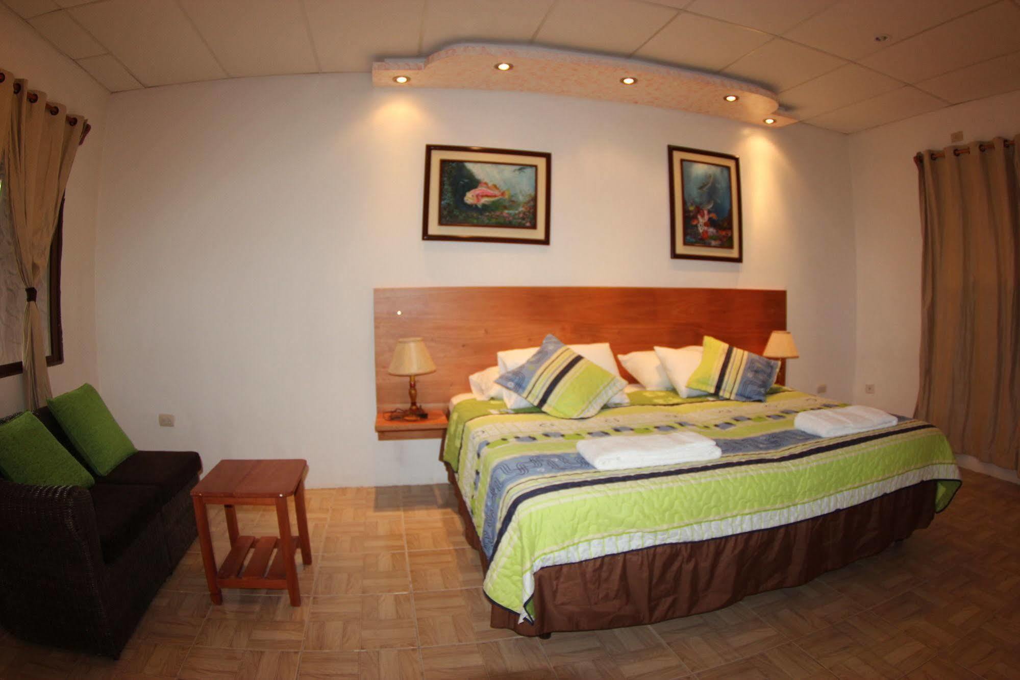 Hotel Twin Galapagos Puerto Ayora  Extérieur photo