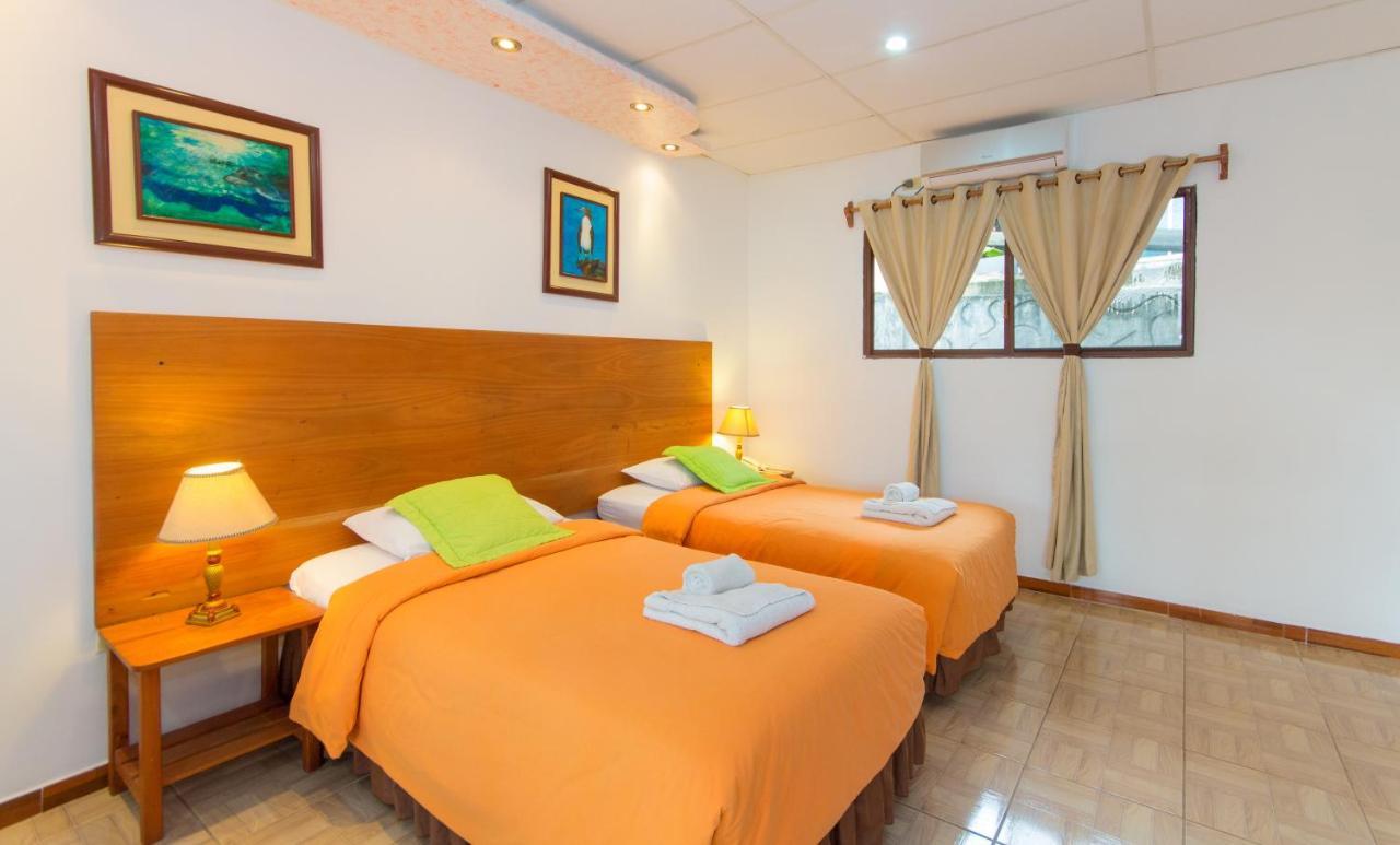 Hotel Twin Galapagos Puerto Ayora  Extérieur photo