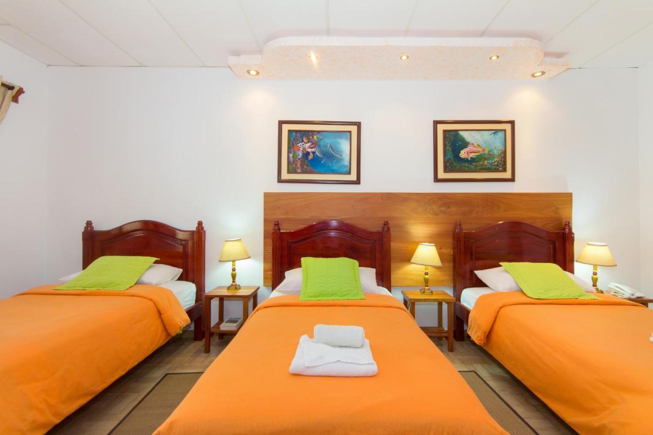 Hotel Twin Galapagos Puerto Ayora  Extérieur photo