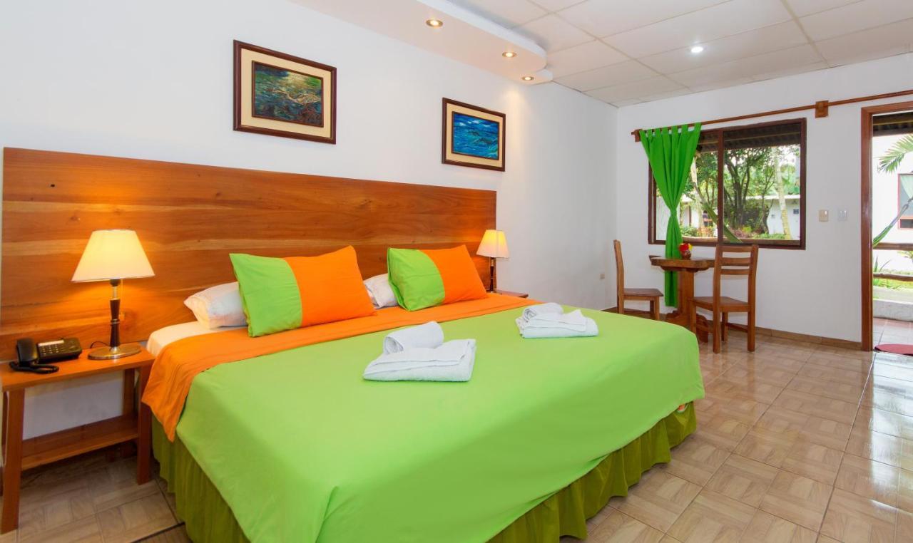 Hotel Twin Galapagos Puerto Ayora  Extérieur photo